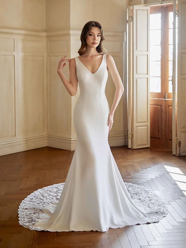 Women's Cut-Out DressesElegant Mermaid V-neck Sleeveless Maxi Long Lace Wedding Dresses Online