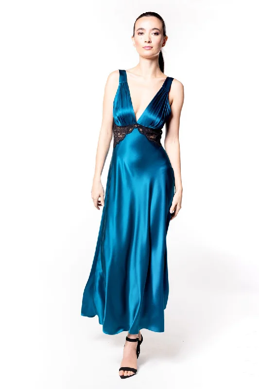 women's pajamas for gift-givingChristine Lingerie Silk Glamour Gown