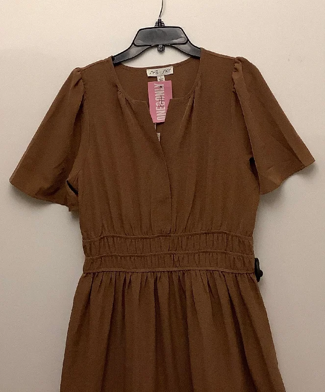 Women's Cap-Sleeve DressesDress Casual Midi By She + Sky In Brown, Size: L