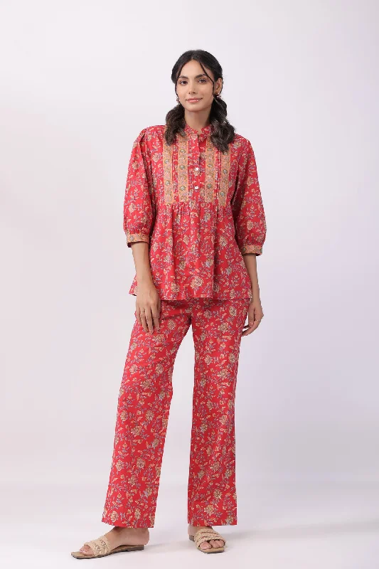 women's pajamas with a sophisticated, modern twistComplete Harmony Red Cotton Loungewear Top Set