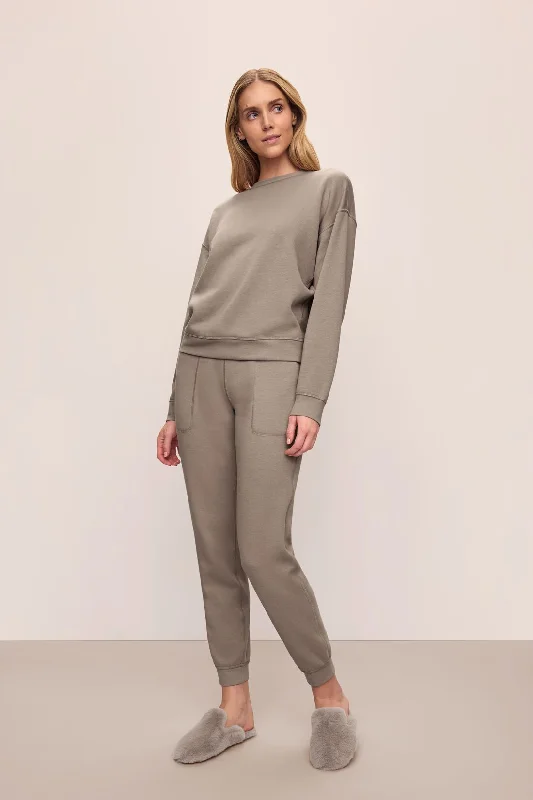 women's pajamas for a good night's sleepReversible Plush Jogger